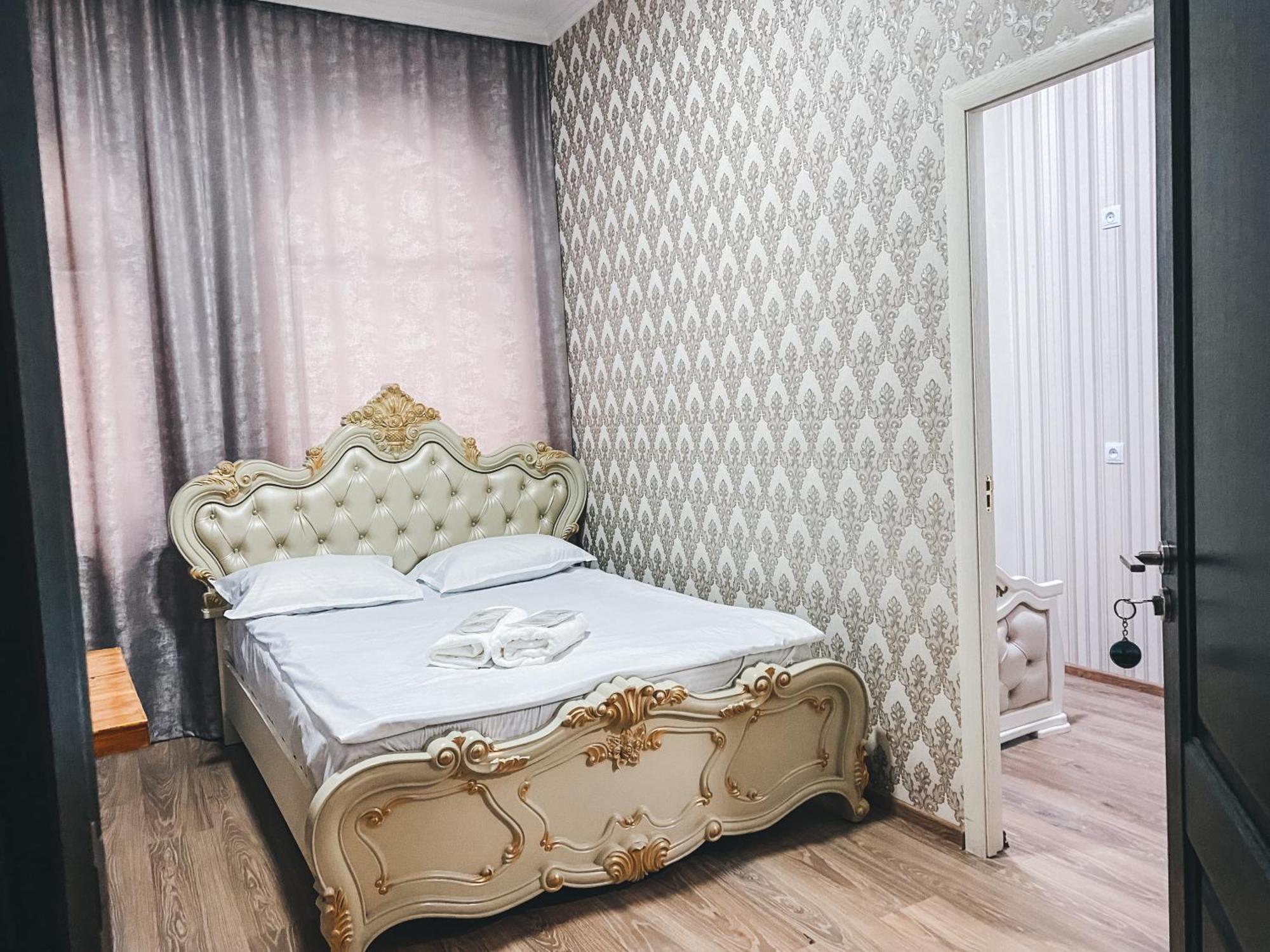 Yerevan Hotel ภายนอก รูปภาพ